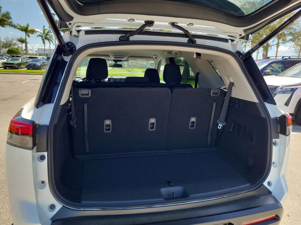 2026 Everest White Pearl Tricoat Nissan Pathfinder SV FWD SUV
