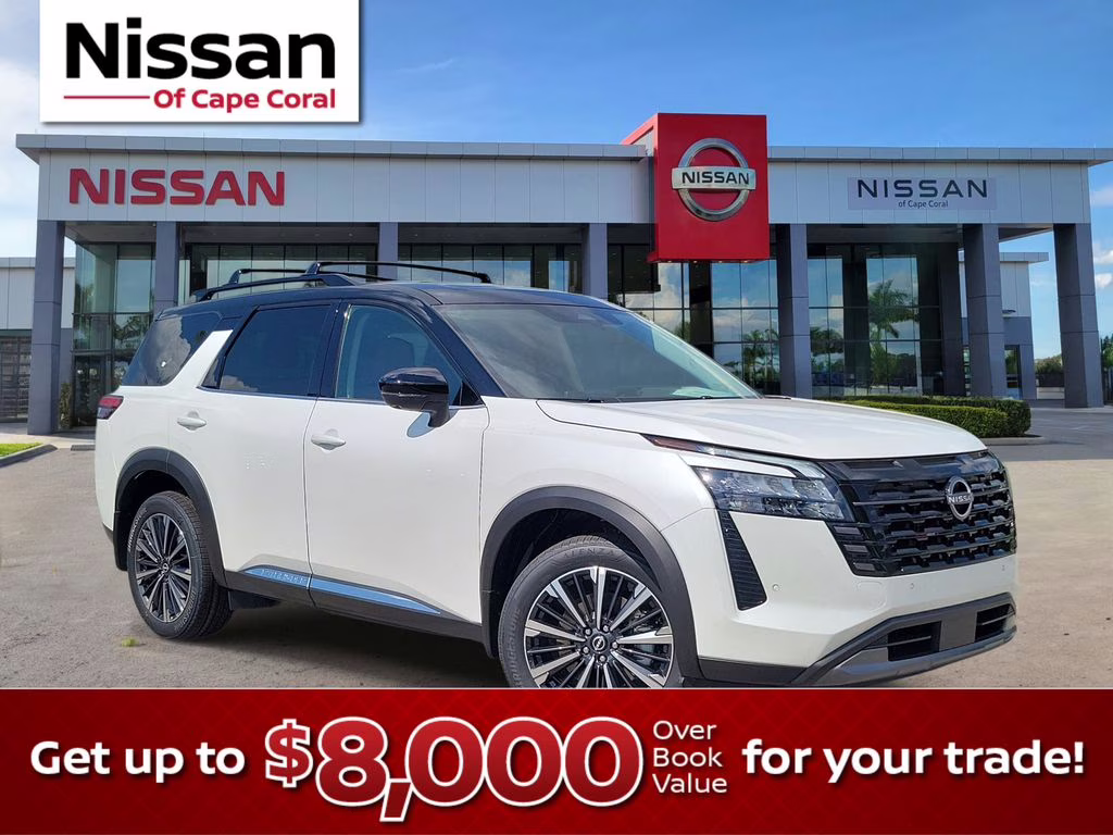 2026 Everest White Pearl/Black Nissan Pathfinder Platinum FWD SUV