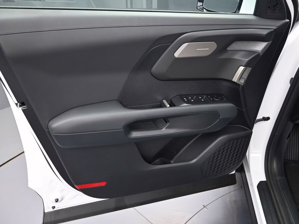 2027 Glacial White Pearl Kia Telluride LX FWD SUV