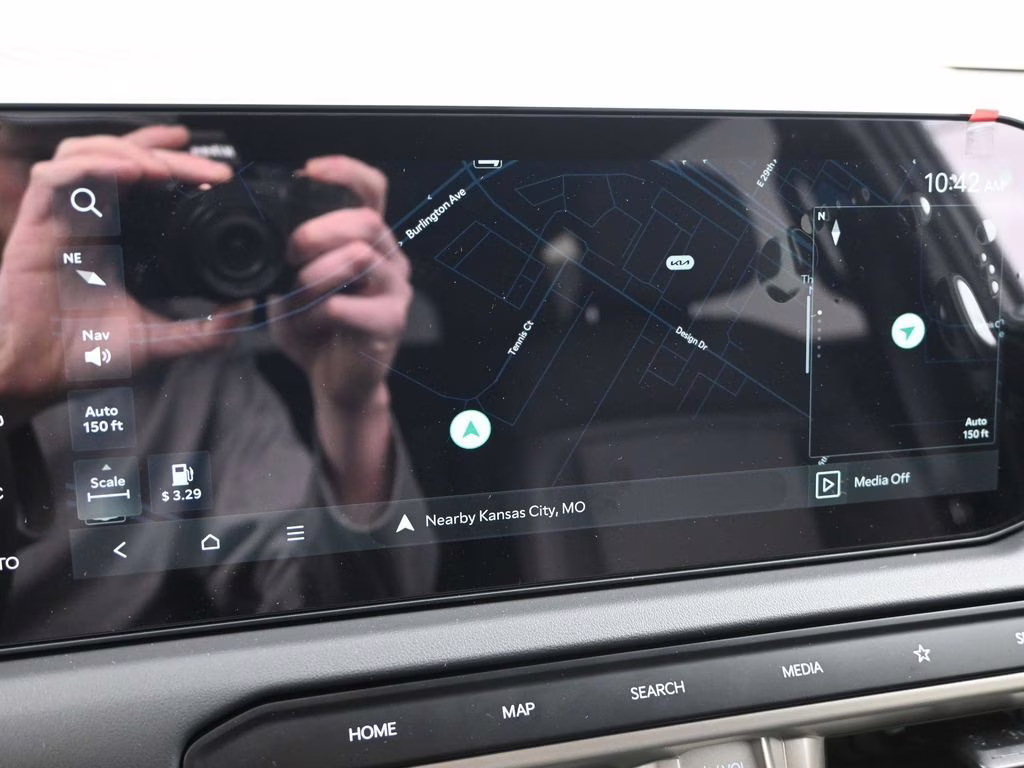 2027 Glacial White Pearl Kia Telluride LX FWD SUV