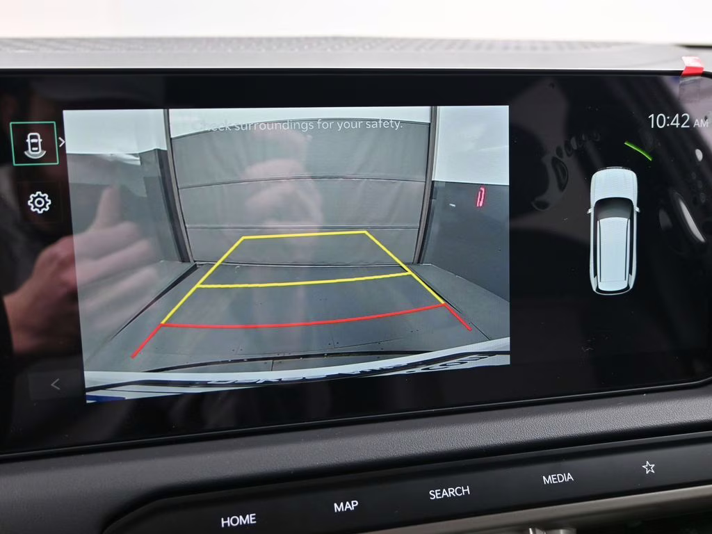 2027 Glacial White Pearl Kia Telluride LX FWD SUV