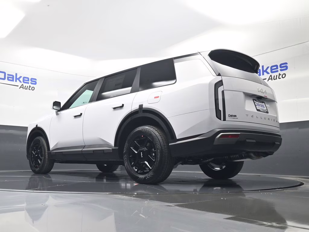 2027 Glacial White Pearl Kia Telluride LX FWD SUV