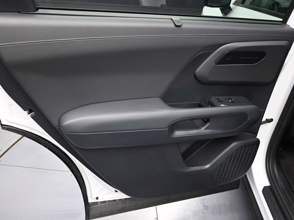 2027 Glacial White Pearl Kia Telluride X-Line EX AWD SUV