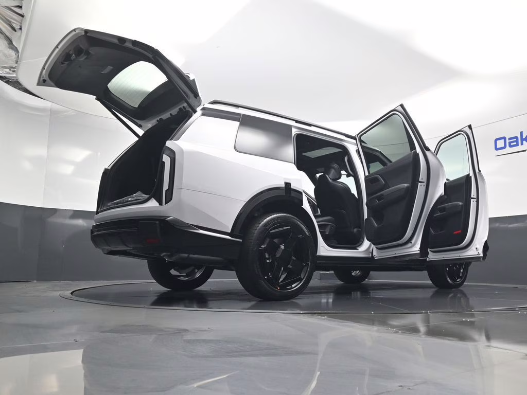 2027 Glacial White Pearl Kia Telluride X-Line EX AWD SUV