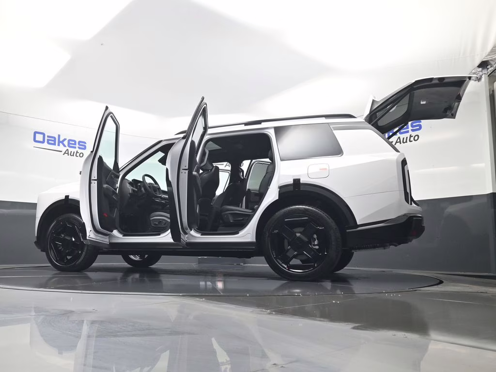 2027 Glacial White Pearl Kia Telluride X-Line EX AWD SUV