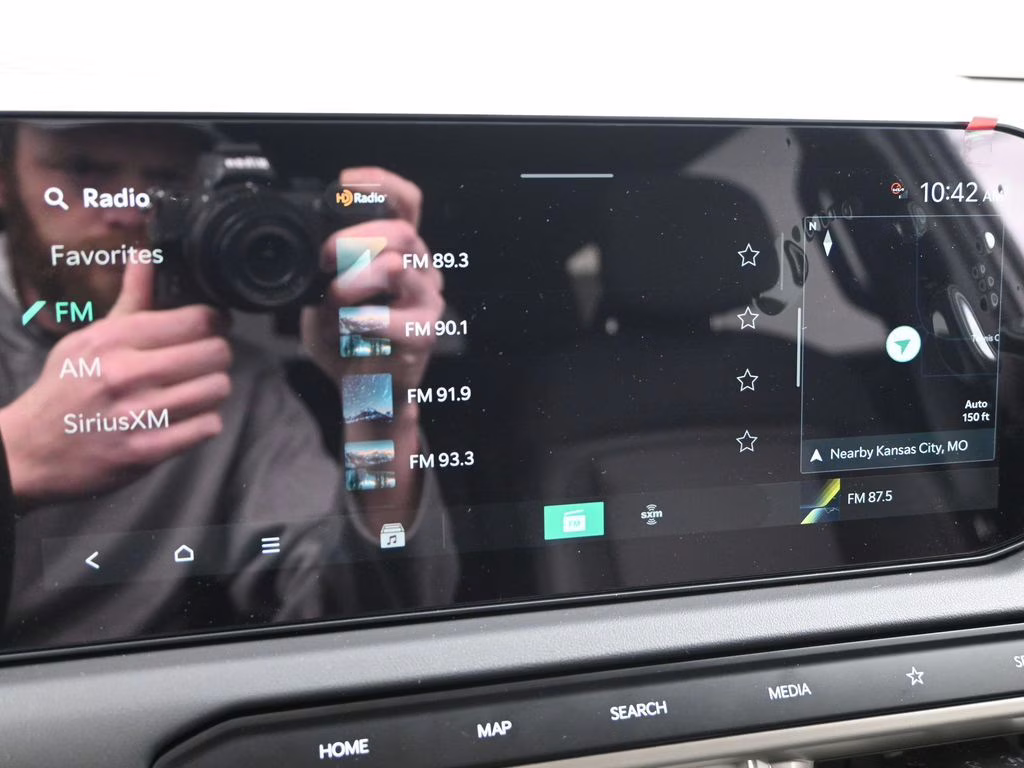 2027 Glacial White Pearl Kia Telluride LX FWD SUV