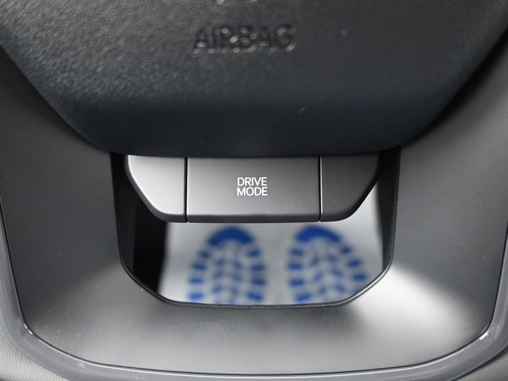 2027 Glacial White Pearl Kia Telluride LX FWD SUV