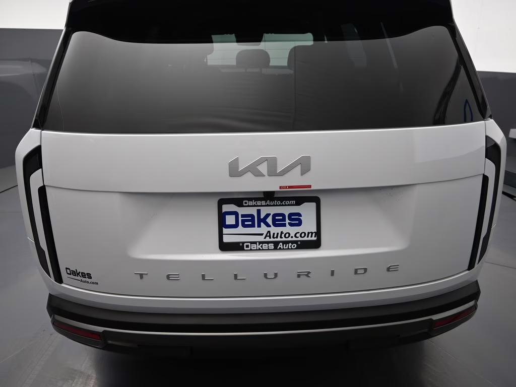 2027 Glacial White Pearl Kia Telluride LX FWD SUV