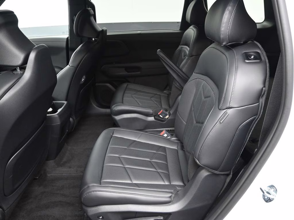 2027 Glacial White Pearl Kia Telluride X-Line EX AWD SUV