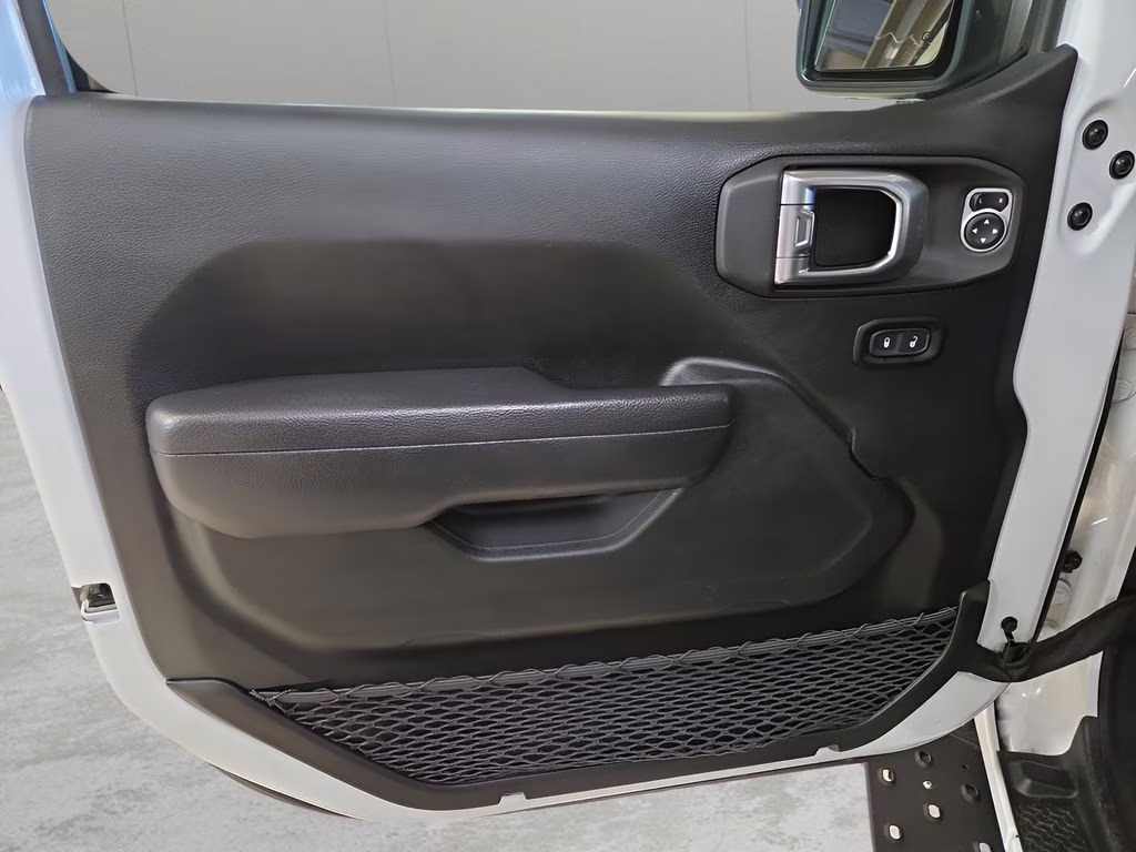 2023 Bright White Clearcoat Jeep Gladiator Mojave 4X4 Truck