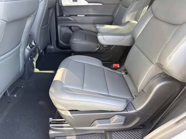 2026 Ford Explorer Active RWD SUV