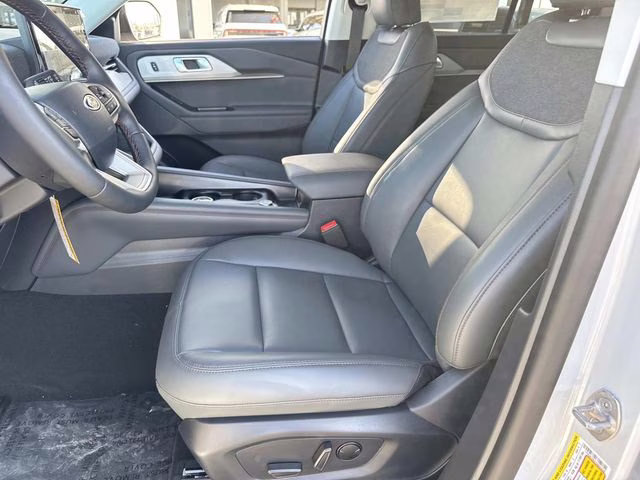 2026 Ford Explorer Active RWD SUV