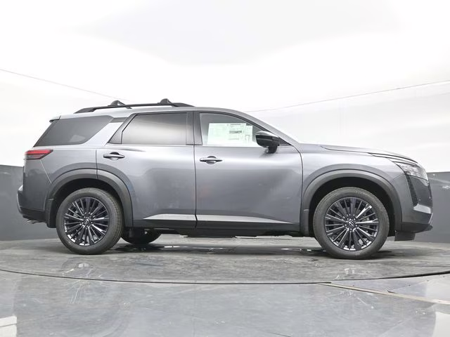 2026 Gun Metallic Nissan Pathfinder SL FWD SUV