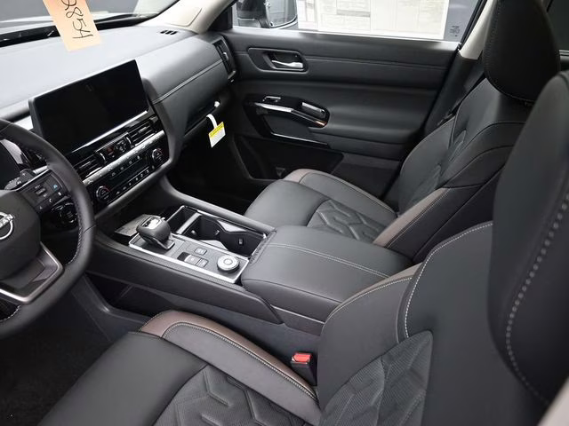2026 Super Black Nissan Pathfinder Platinum 4X4 SUV