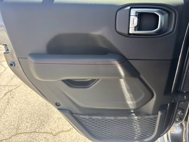 2026 Granite Crystal Metallic Clearcoat Jeep Gladiator Rubicon X 4X4 Truck