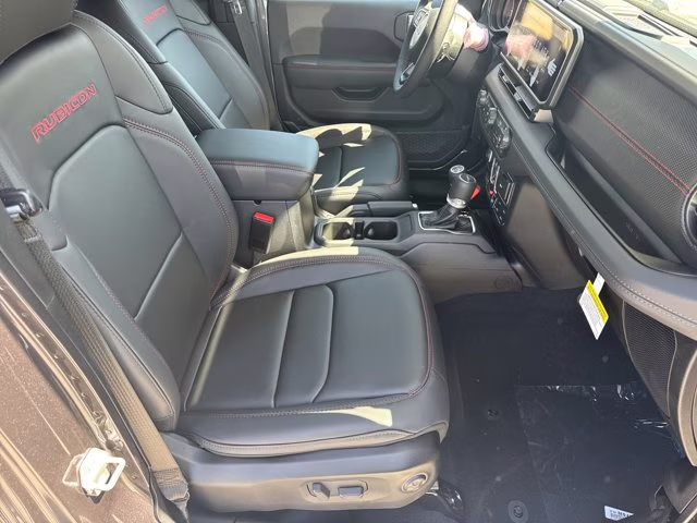 2026 Granite Crystal Metallic Clearcoat Jeep Gladiator Rubicon X 4X4 Truck