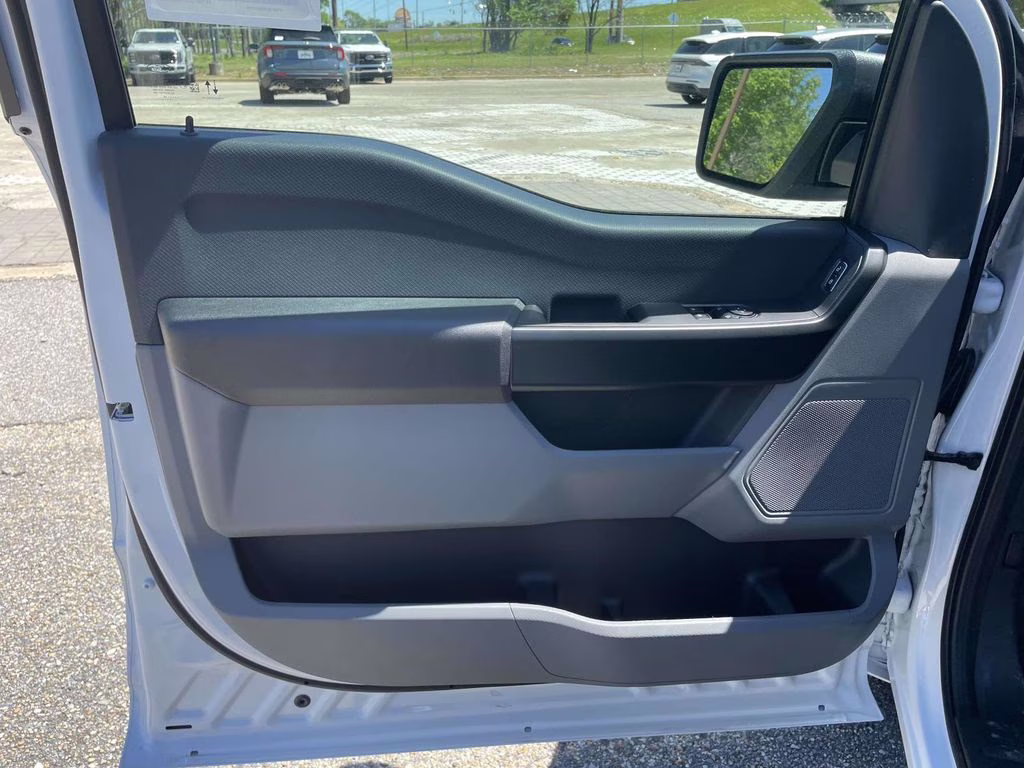 2026 Oxford White Ford F-150 XL RWD Truck