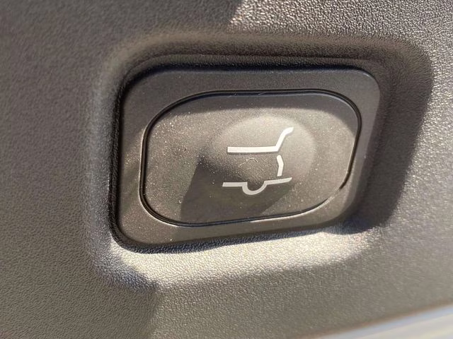 2026 Gray Metallic Ford Expedition Max Active RWD SUV