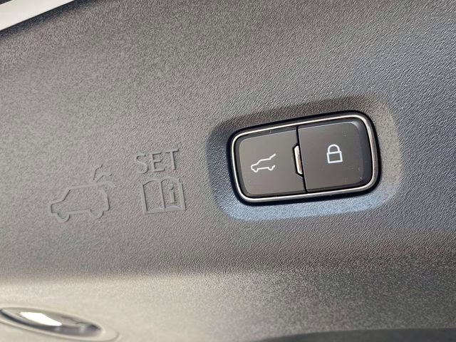 2026 Gray Metallic Ford Expedition Max Active RWD SUV