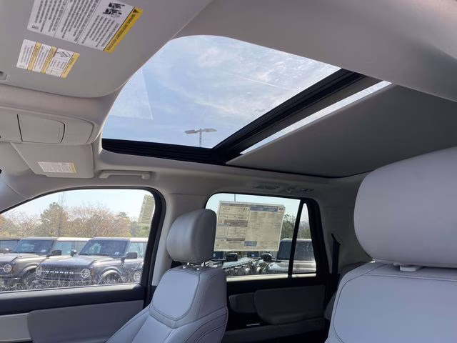 2026 Star White Metallic Tri-Coat Ford Expedition Max Active RWD SUV