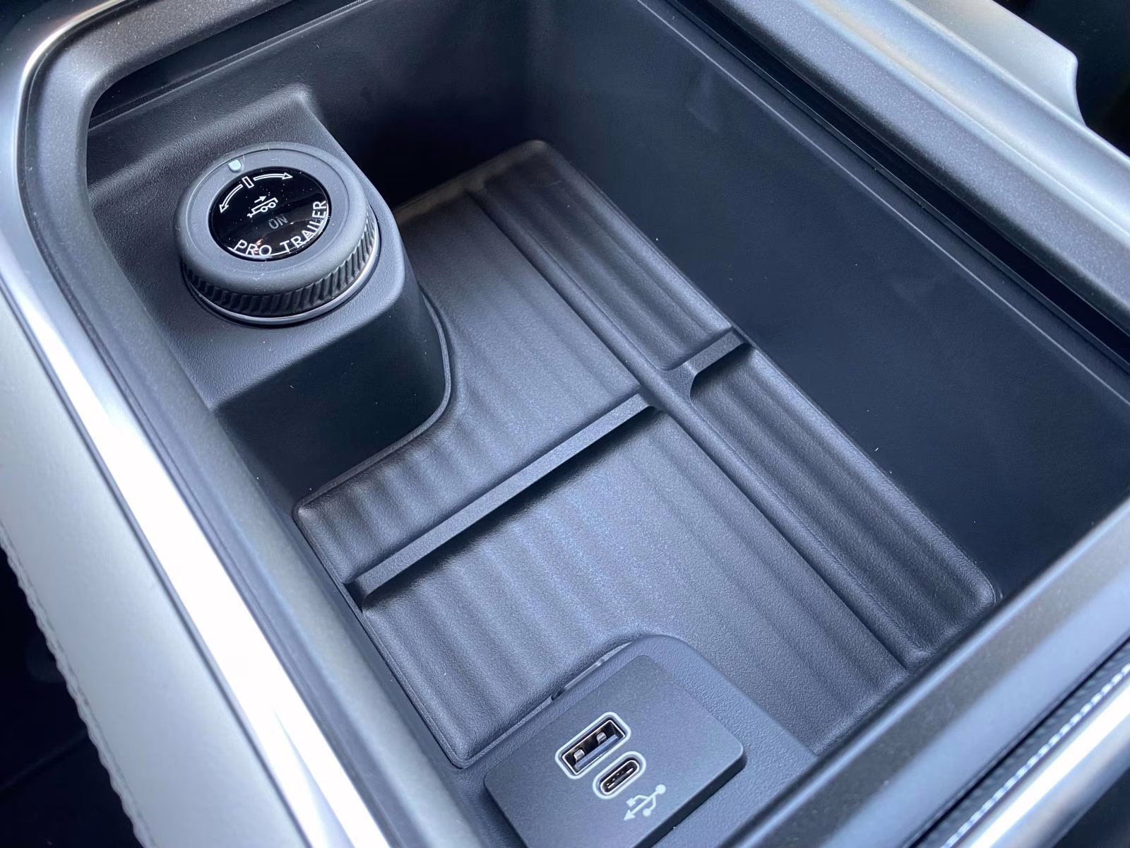 2026 Star White Metallic Tri-Coat Ford Expedition Max Active RWD SUV