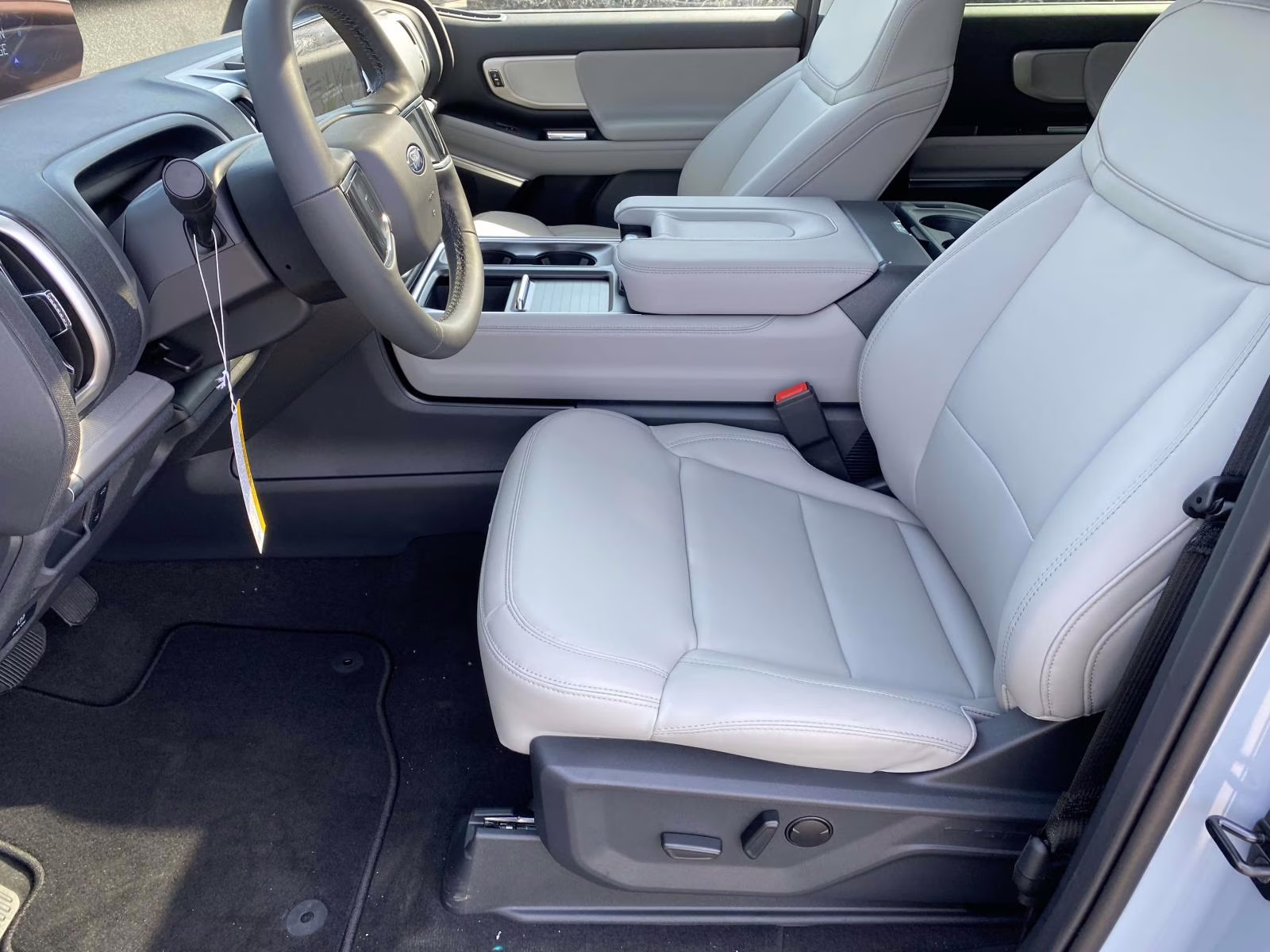 2026 Gray Metallic Ford Expedition Max Active RWD SUV