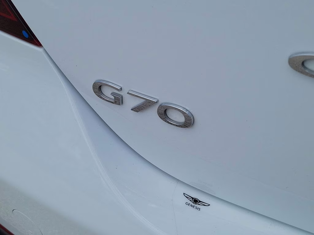 2023 Alta White Genesis G70 2.0T SPORT PRESTIGE RWD Sedan