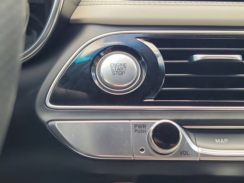 2023 Alta White Genesis G70 2.0T SPORT PRESTIGE RWD Sedan