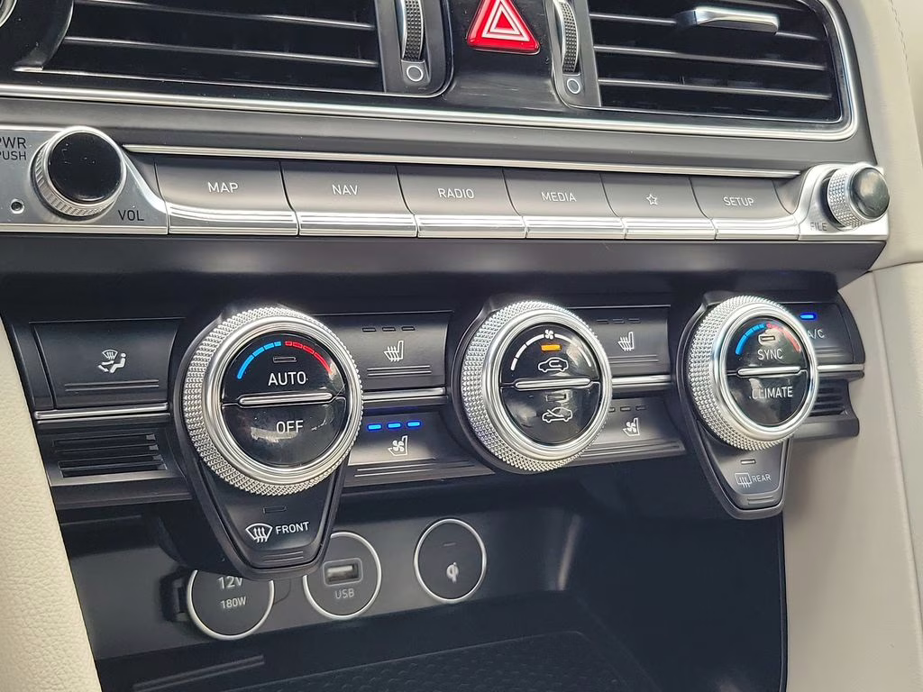 2023 Alta White Genesis G70 2.0T SPORT PRESTIGE RWD Sedan