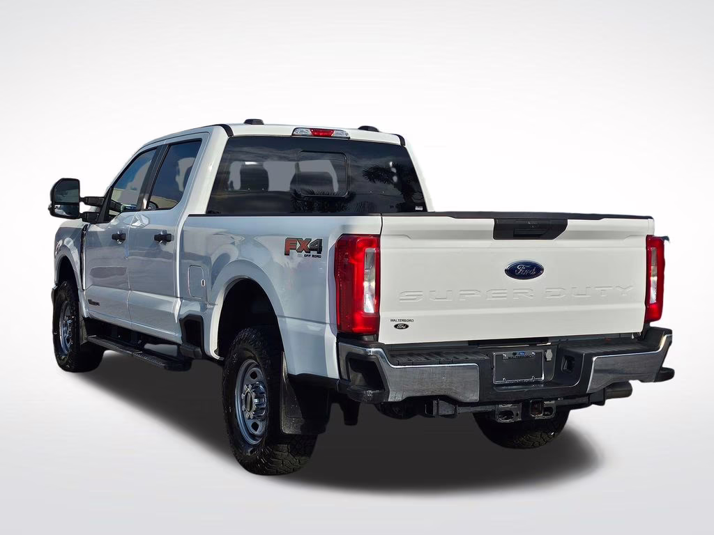 2024 Oxford White Ford Super Duty F-250 SRW XL 4X4 Truck