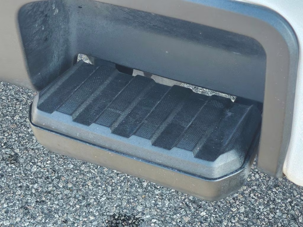 2024 Oxford White Ford Super Duty F-250 SRW XL 4X4 Truck