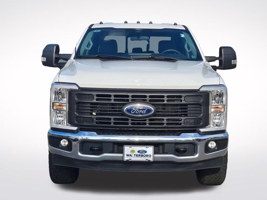 2024 Oxford White Ford Super Duty F-250 SRW XL 4X4 Truck