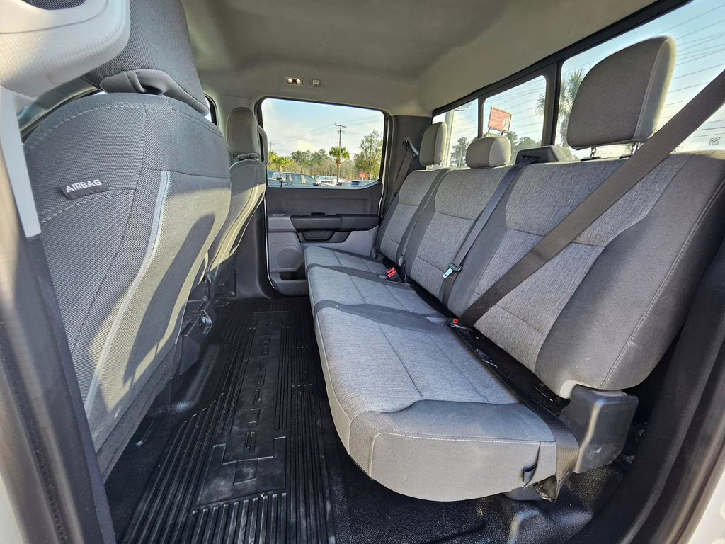 2024 Oxford White Ford Super Duty F-250 SRW XL 4X4 Truck