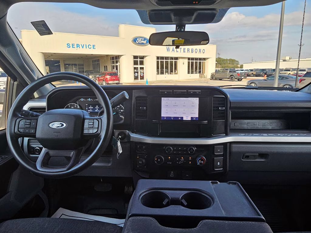 2024 Oxford White Ford Super Duty F-250 SRW XL 4X4 Truck