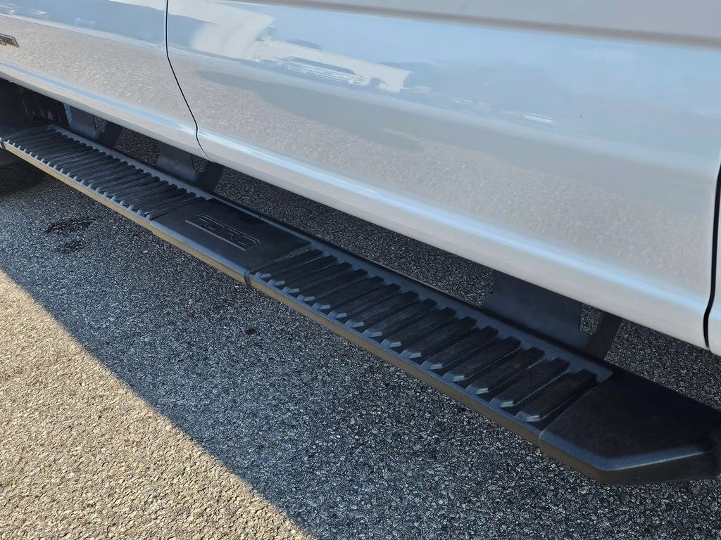 2024 Oxford White Ford Super Duty F-250 SRW XL 4X4 Truck