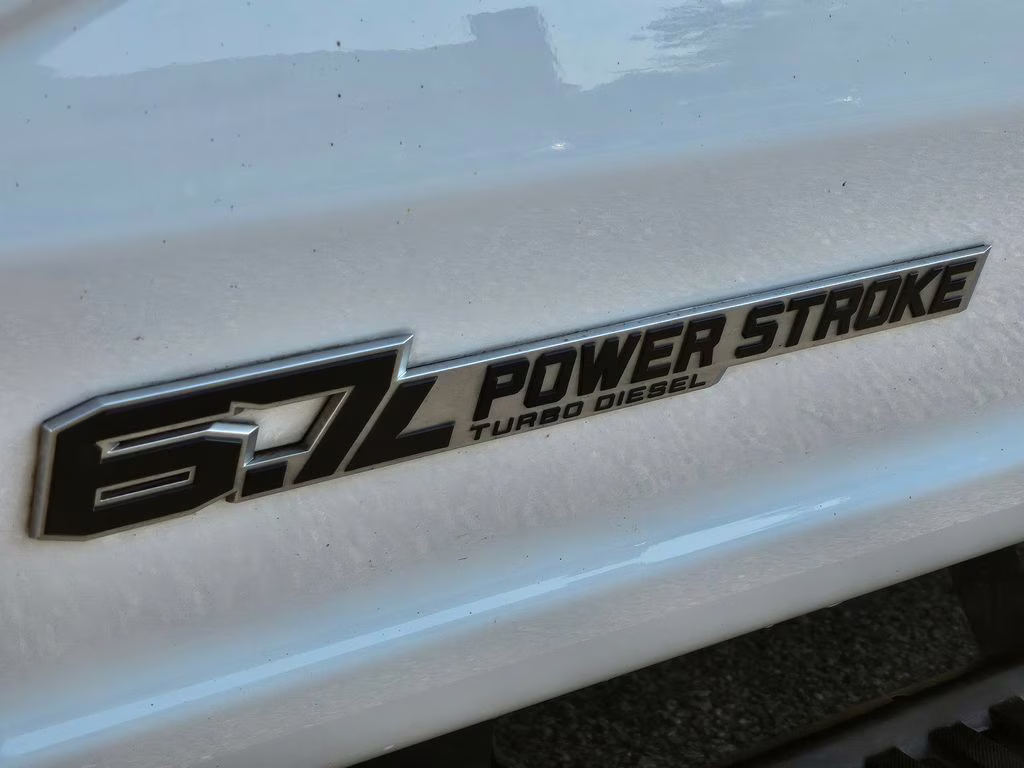 2024 Oxford White Ford Super Duty F-250 SRW XL 4X4 Truck