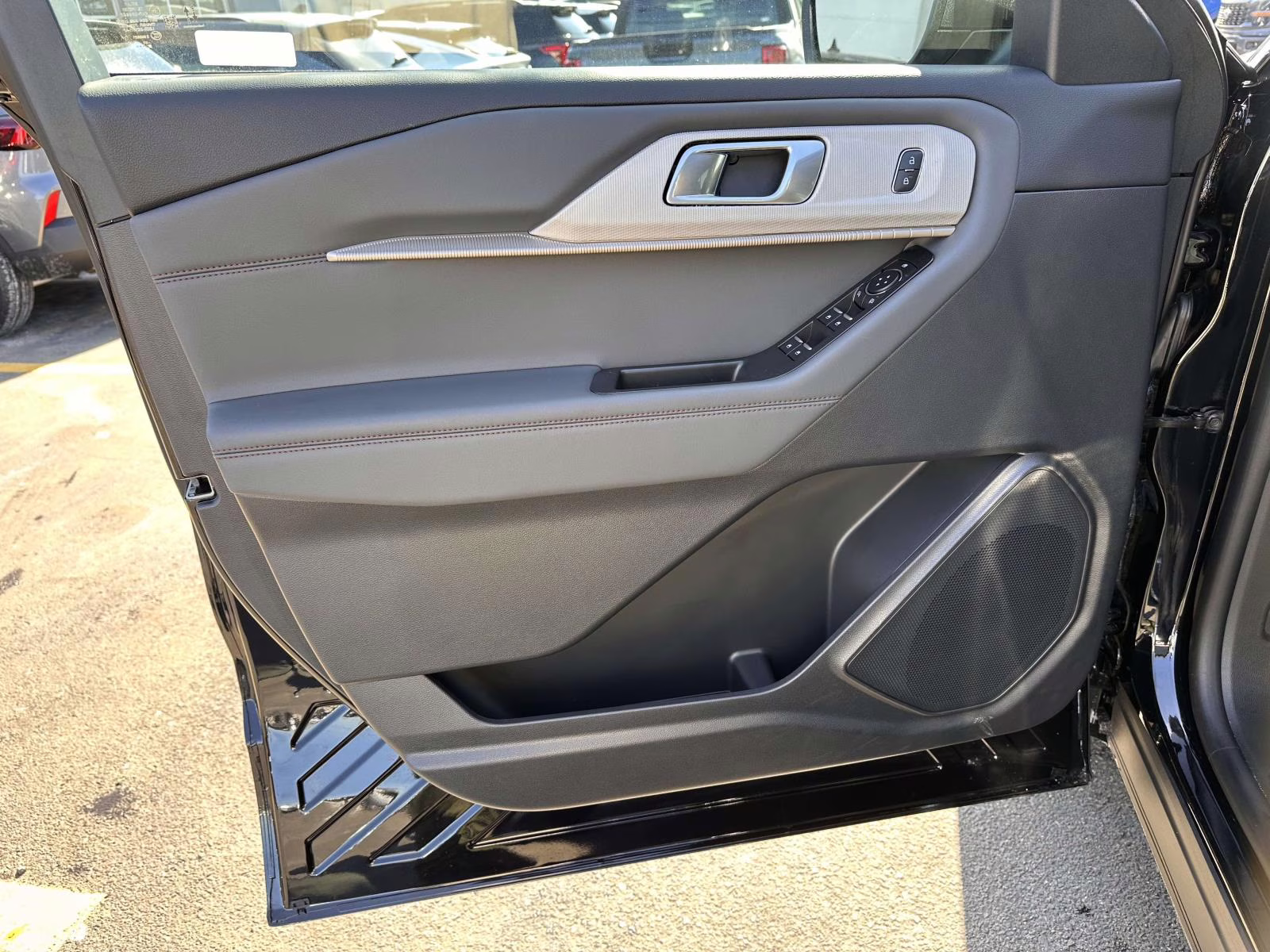 2025 Agate Black Metallic Ford Explorer Active 4WD 4X4 SUV