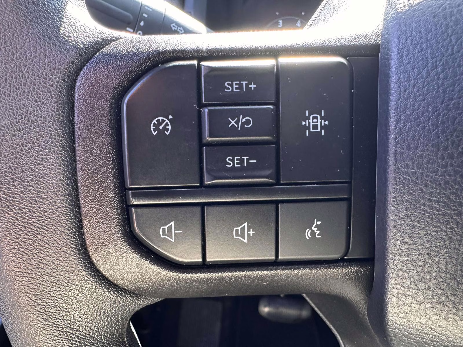 2025 Iconic Silver Metallic Ford F-150 STX 4WD SuperCab 6.5' Box 4X4 Truck