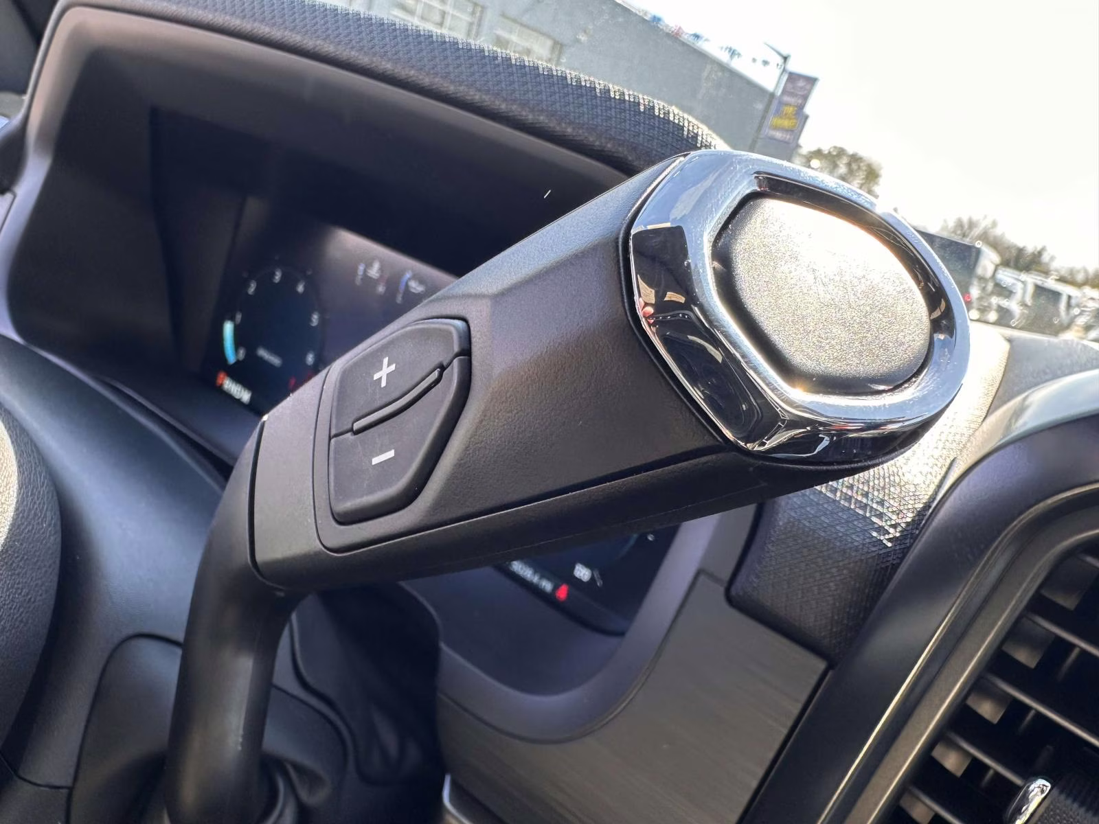 2025 Iconic Silver Metallic Ford F-150 STX 4WD SuperCab 6.5' Box 4X4 Truck