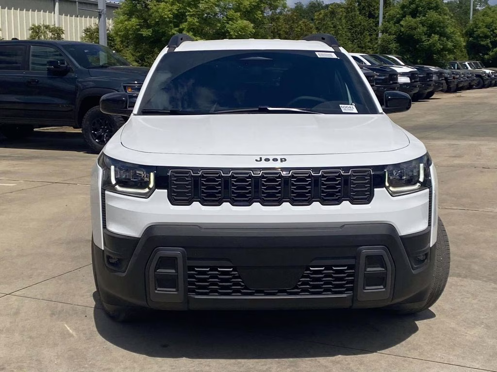 2026 Bright White Clearcoat Jeep Cherokee Laredo 4X4 SUV