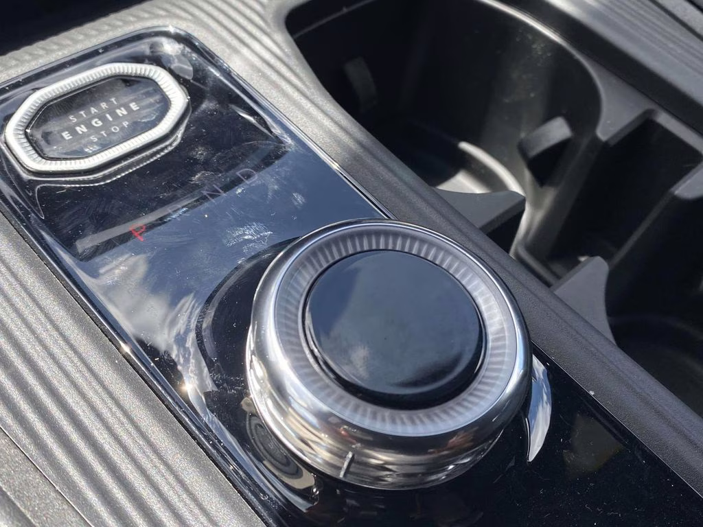 2026 Bright White Clearcoat Jeep Cherokee Laredo 4X4 SUV