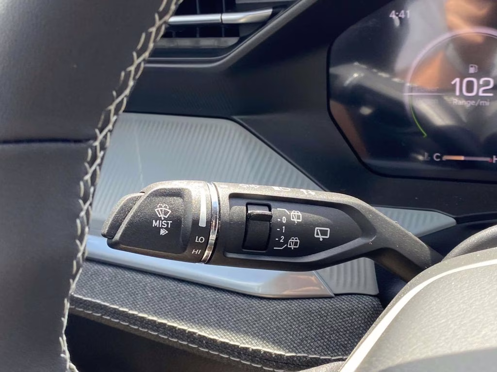 2026 Bright White Clearcoat Jeep Cherokee Laredo 4X4 SUV