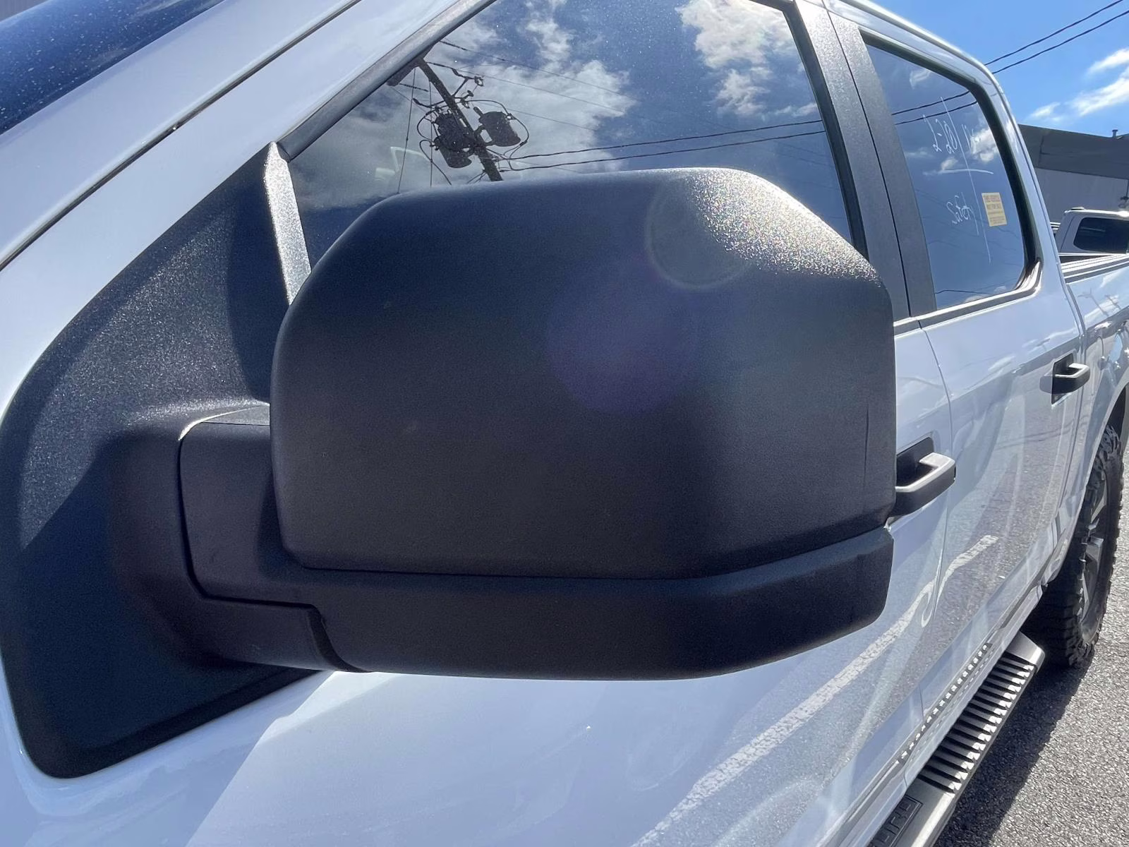 2019 Oxford White Ford F-150 XL 4X4 Truck