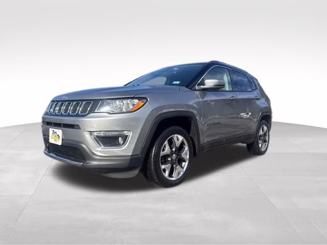 2018 Billet Silver Metallic Clearcoat Jeep Compass Limited 4X4 SUV