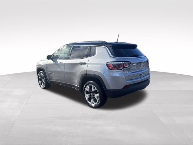 2018 Billet Silver Metallic Clearcoat Jeep Compass Limited 4X4 SUV
