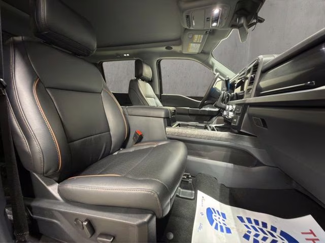 2026 Agate Black Metallic Ford Super Duty F-250 SRW Lariat Waldoch M80X 4X4 Truck