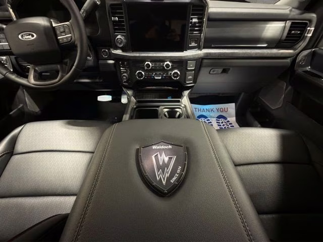 2026 Agate Black Metallic Ford Super Duty F-250 SRW Lariat Waldoch M80X 4X4 Truck