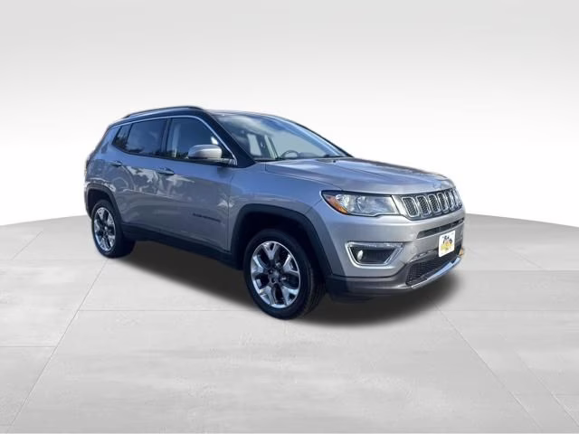 2018 Billet Silver Metallic Clearcoat Jeep Compass Limited 4X4 SUV