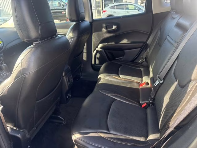2018 Billet Silver Metallic Clearcoat Jeep Compass Limited 4X4 SUV