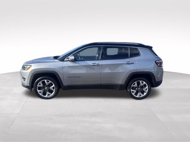 2018 Billet Silver Metallic Clearcoat Jeep Compass Limited 4X4 SUV